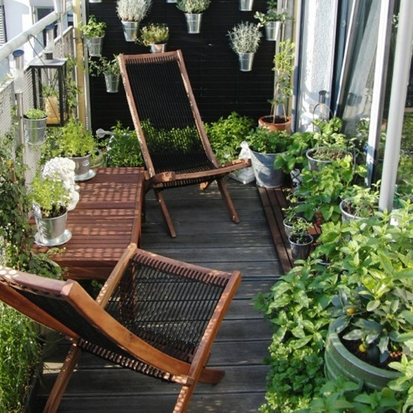 small-balcony-furniture-in-garden-ideas